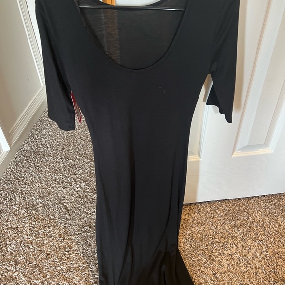 Black lightweight versatile dress - Picture 3 of 6